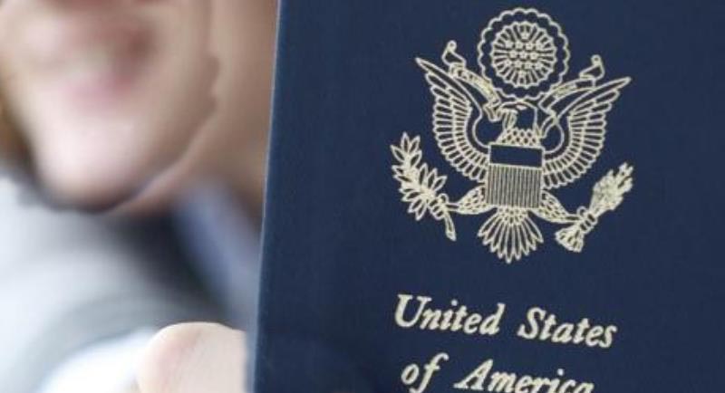 离美国护照在中国到期还有多久？