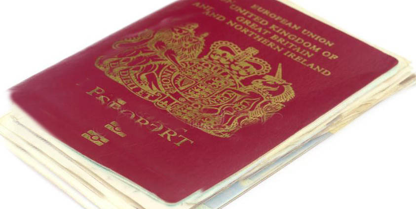 请问拿英国护照去美国旅游需要签证吗？