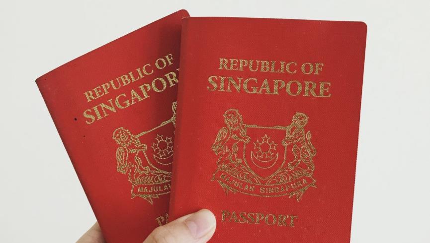 持新加坡护照前往美国需要签证吗？